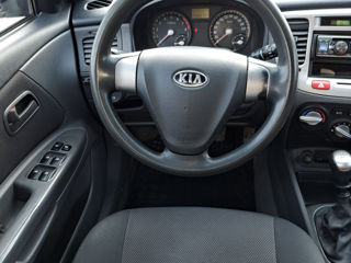 KIA Rio foto 9