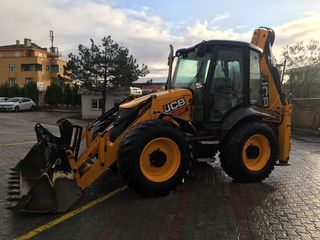 JCB   cx4  anul 2016 foto 8