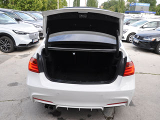 BMW 3 Series foto 9