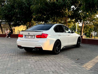 BMW 3 Series foto 6