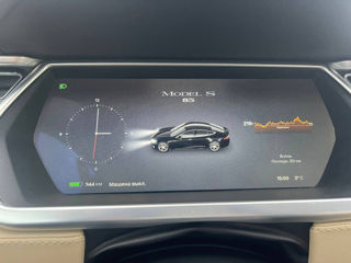 Tesla Model S foto 9