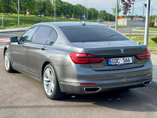 BMW 7 Series foto 4