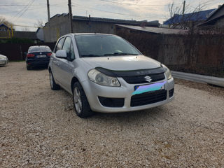 Suzuki SX4 foto 3