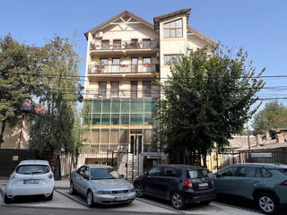 Vindem oficiu pe strada Bernardazzi, Продаем офис на улице Бернардацци, We Are Selling an Office on