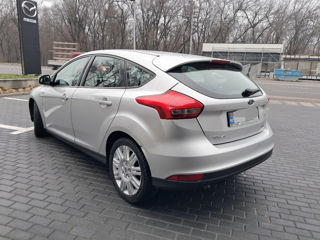 Ford Focus foto 4