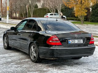 Mercedes E-Class foto 4