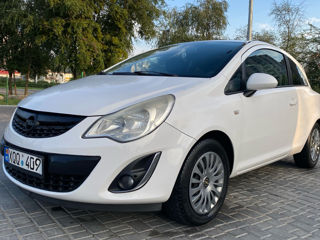 Opel Corsa foto 1