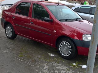 Dacia Logan foto 2