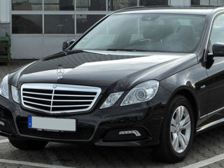 Dezmembrare Mercedes w212 2011 foto 2