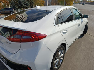 Hyundai IONIQ foto 7