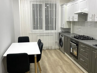 Apartament cu 2 camere, 72 m², Centru, Chișinău