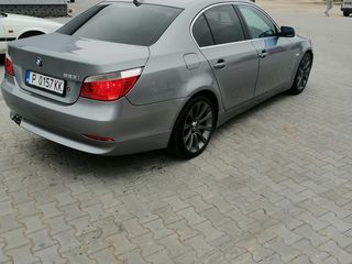 BMW 5 Series foto 3