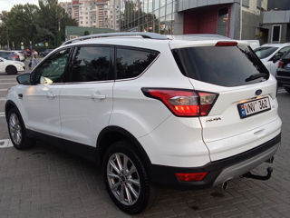 Ford Kuga foto 3