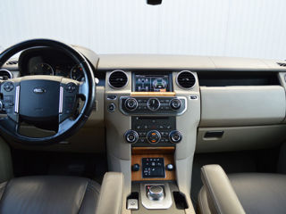 Land Rover Discovery foto 8