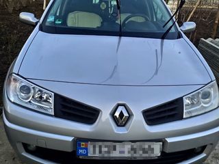 Renault Megane foto 2