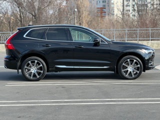 Volvo XC60 foto 2