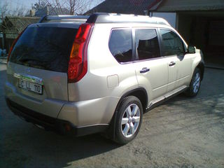 Nissan X-Trail foto 1