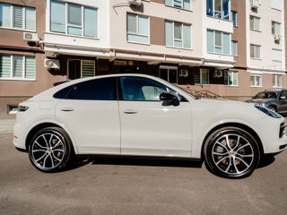 Porsche Cayenne Coupe foto 5