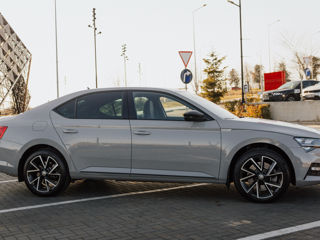 Skoda Superb foto 2