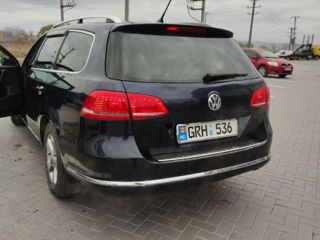 Volkswagen Passat foto 3