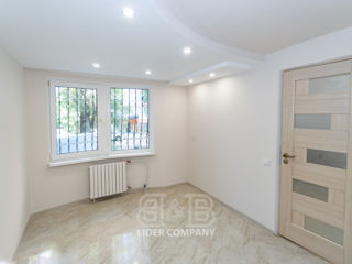 Apartament cu 3 camere, 92 m², Botanica, Chișinău foto 5