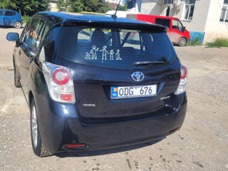 Toyota Verso foto 5