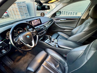 BMW 5 Series foto 7