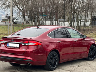 Ford Fusion foto 6