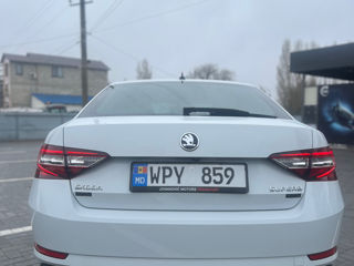 Skoda Superb foto 5