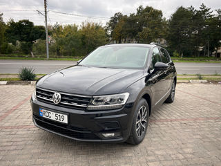 Volkswagen Tiguan foto 1