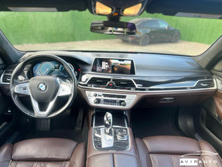 BMW 7 Series foto 7