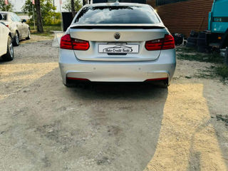 BMW 3 Series foto 5