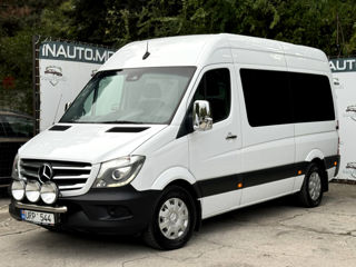 Mercedes Sprinter 8 locuri foto 1