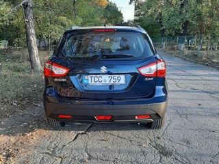 Suzuki S-Cross foto 5