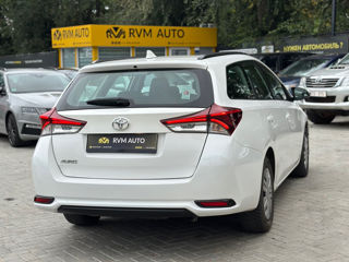 Toyota Auris foto 6