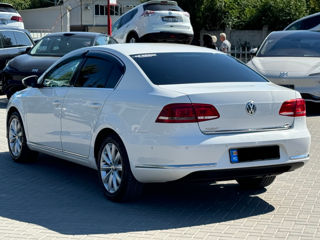 Volkswagen Passat foto 3