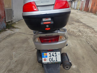 Suzuki Burgman foto 5