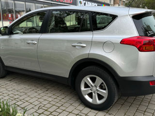 Toyota Rav 4 foto 4