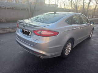 Ford Fusion foto 4