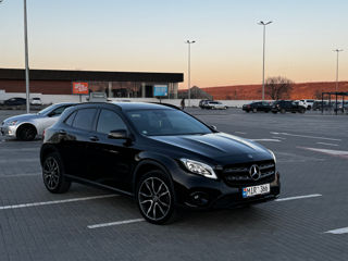 Mercedes GLA