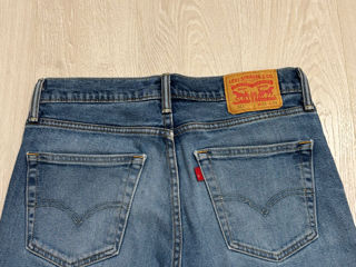 Vând levi's pantaloni originali