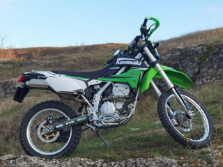 Kawasaki KLX250 foto 9