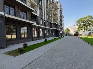 Apartamente cu 4 si 5 odăi la etajul 6 (in 2 nivele) centru, 1000 euro foto 6