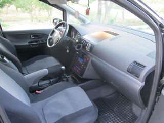 Volkswagen Sharan foto 5