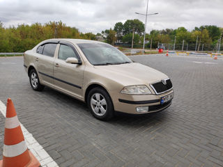 Skoda Octavia foto 2