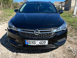 Opel Astra foto 1