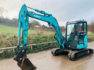 Excavator de vanzare Kobelco SK 55 SRX-6 foto 3