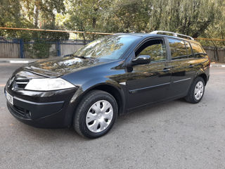 Renault Megane foto 2