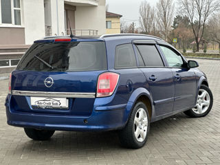 Opel Astra foto 2