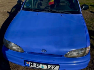 Hyundai Accent foto 1